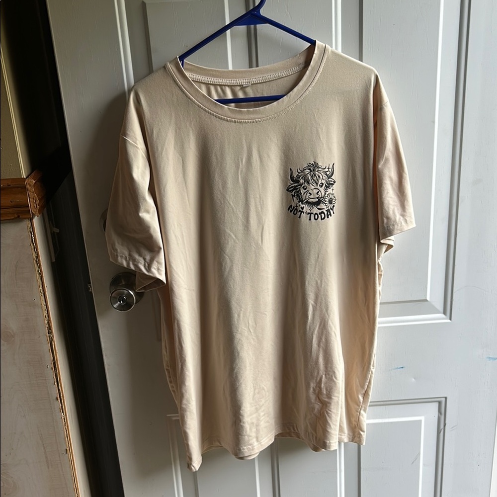 Cream Short Sleeve Tee with Graphic Design